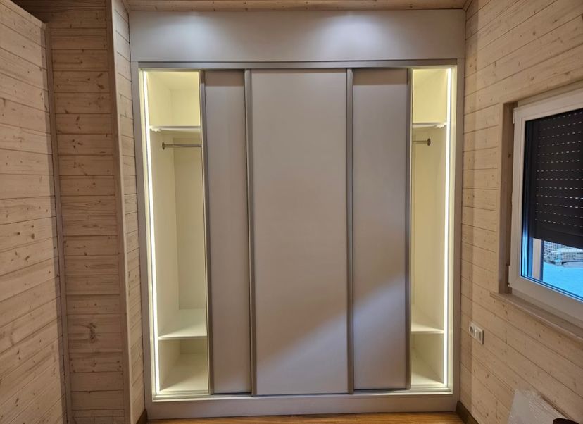 🛠️ Fiche Technique – Maison Mobile 30' x 10' – 4 Saisons