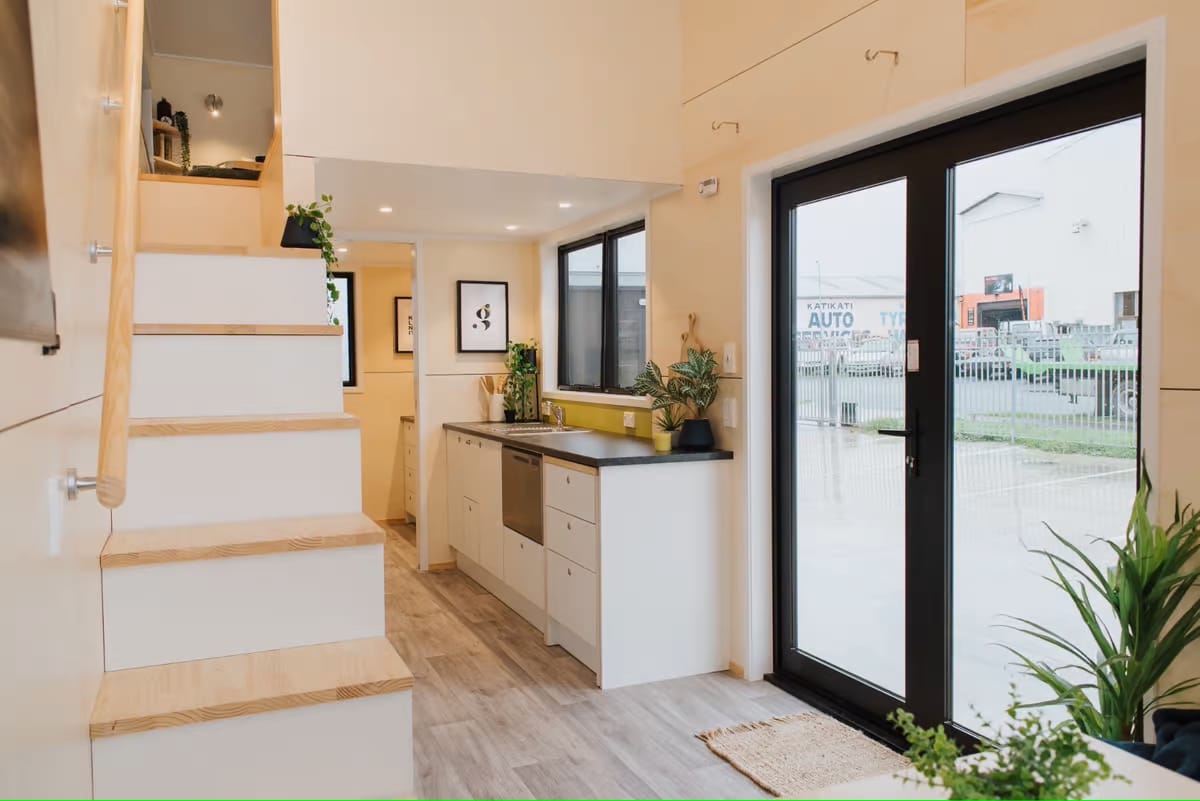 Remorque mobile 20 pieds x 7 à étage, type T1, meublée et isolée