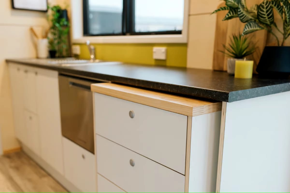 Remorque mobile 20 pieds x 7 à étage, type T1, meublée et isolée