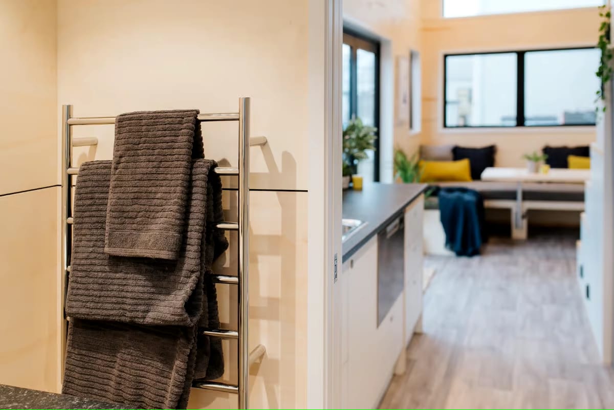 Remorque mobile 20 pieds x 7 à étage, type T1, meublée et isolée