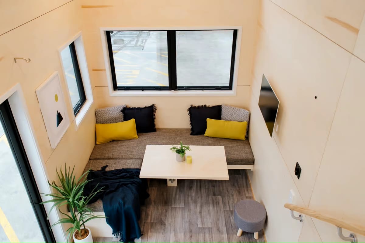 Remorque mobile 20 pieds x 7 à étage, type T1, meublée et isolée