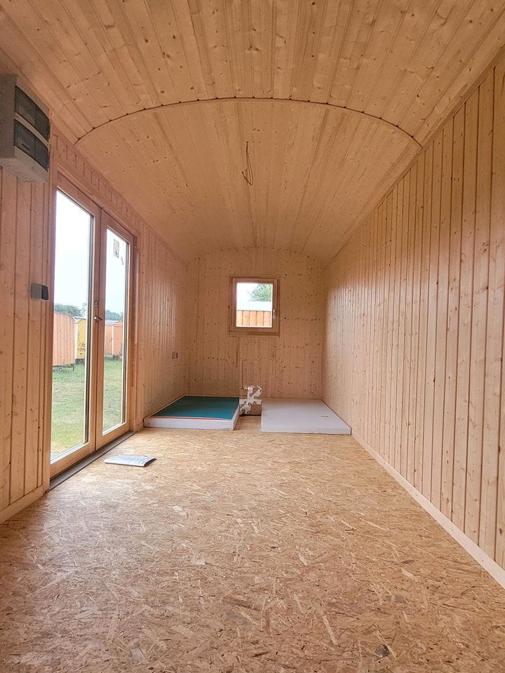 Remorque petite maison mobile 20 pieds x 8, isolée 4 saisons, non finie, avec installation de toilettes