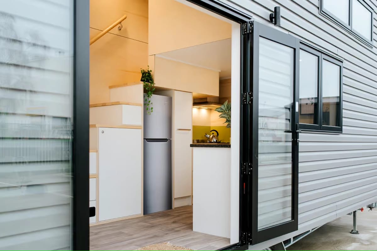 Remorque mobile 20 pieds x 7 à étage, type T1, meublée et isolée